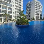 Caesar Lux Apartamento Trikomo