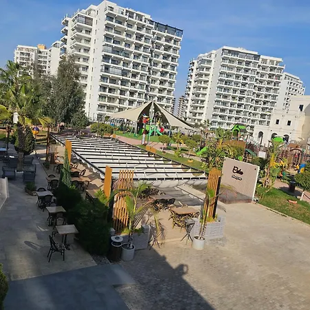 Spacious With Sea And Pool Views *