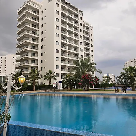 Apartamento Caesar Lux Trikomo